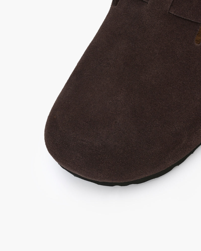 Suede clogs
