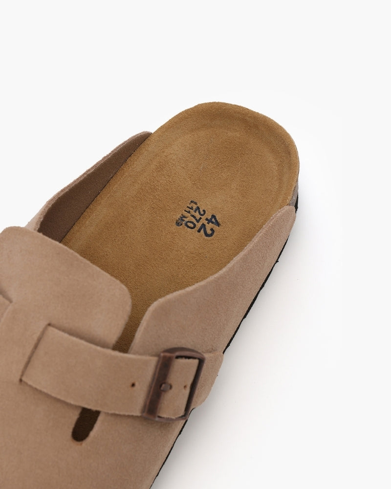 Suede clogs