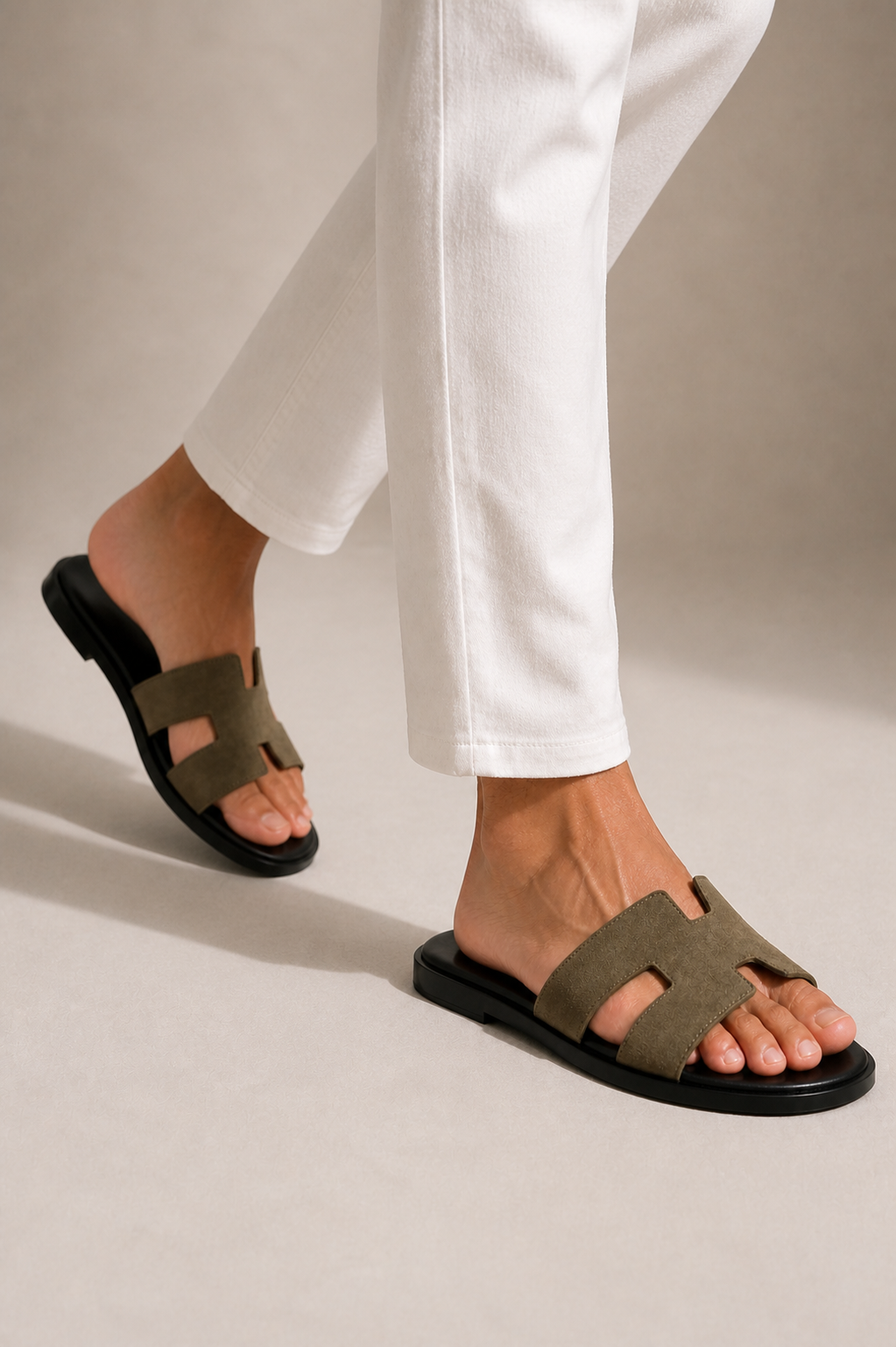 Valero Suede Sandal Olive